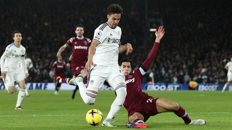 Soi kèo West Ham vs Leeds, 19h30 ngày 21/5